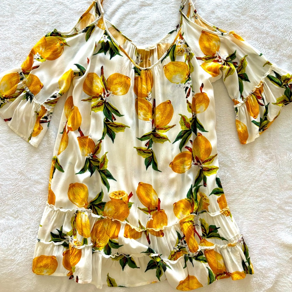 SOLITAIRE Swim Lemon Beach Cold Shoulder Cover Up--EUC--M